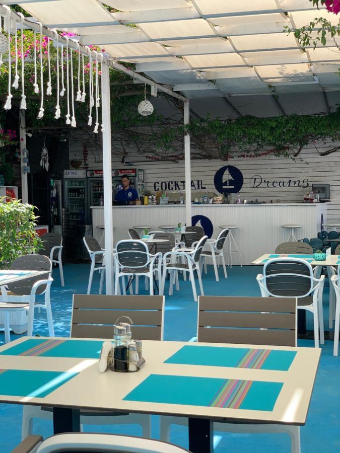 Cocktail&Dreams Hotel Saranda Exterior foto